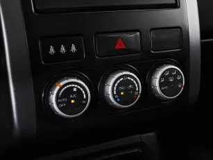 Nissan  15