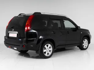 Nissan  5