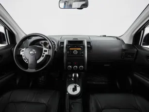 Nissan  8