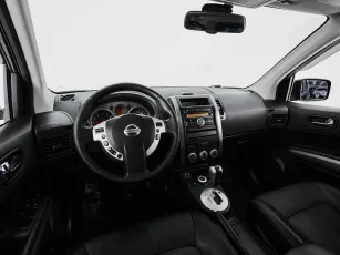 Nissan  9