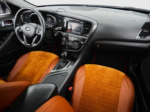 Kia  10