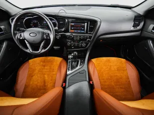 Kia  8