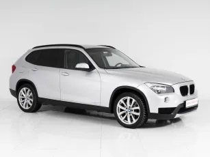 BMW  3