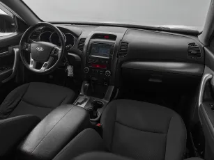 Kia  9