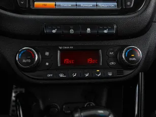 Kia  13
