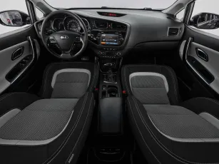 Kia  8