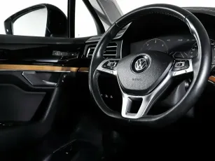 Volkswagen  12