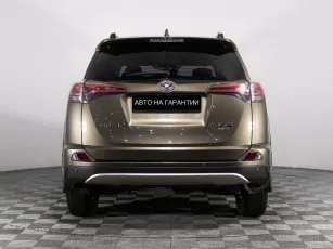 Toyota  4