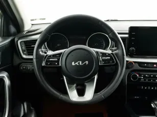 Kia  13