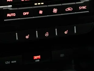 Kia  18