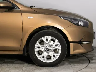 Kia  6