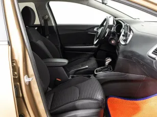 Kia  8