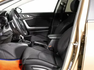 Kia  9