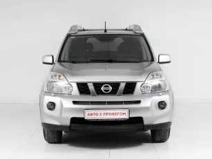Nissan  2