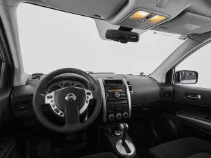 Nissan  9