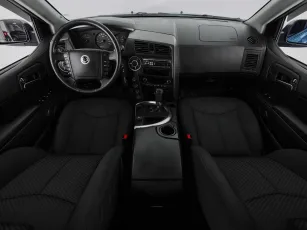 SsangYong  8