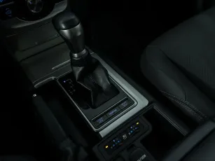 Toyota  13