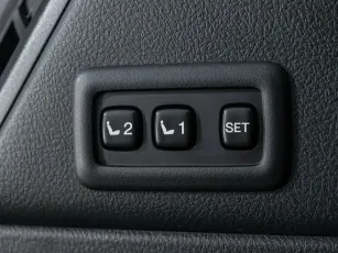 Toyota  16