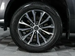 Toyota  5