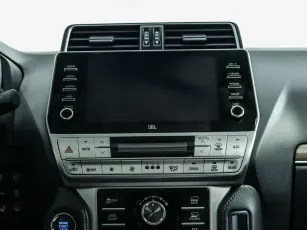 Toyota  9