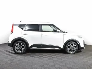 Kia  4