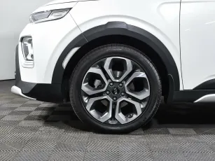 Kia  7