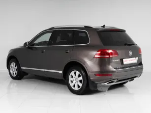 Volkswagen  4