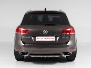 Volkswagen  6
