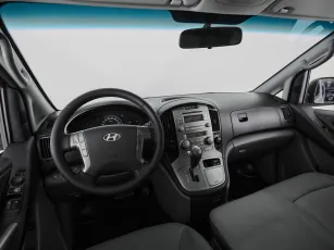 Hyundai  10