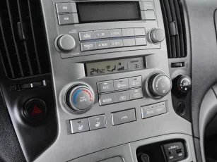 Hyundai  11