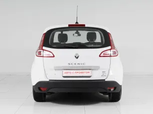 Renault  6