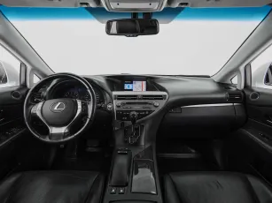 Lexus  8