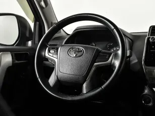 Toyota  13