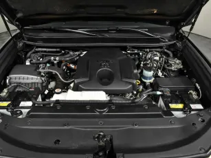 Toyota  8