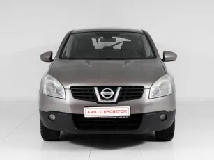 Nissan  2
