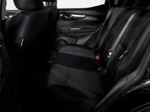 Nissan  12