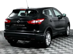 Nissan  4