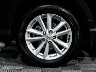 Nissan  6