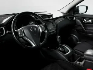 Nissan  8