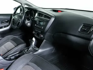 Kia  10