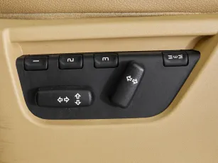 Land Rover  13
