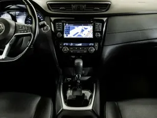 Nissan  12