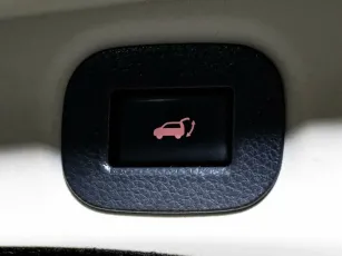 Nissan  19