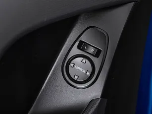 Hyundai  11