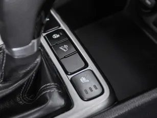 Hyundai  16
