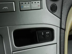 Hyundai  12
