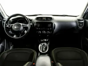 Kia  6