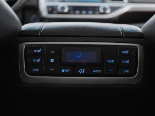 Toyota  18