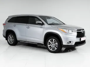 Toyota  3