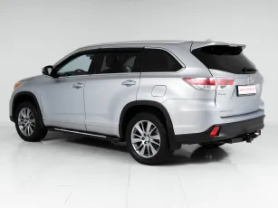 Toyota  5